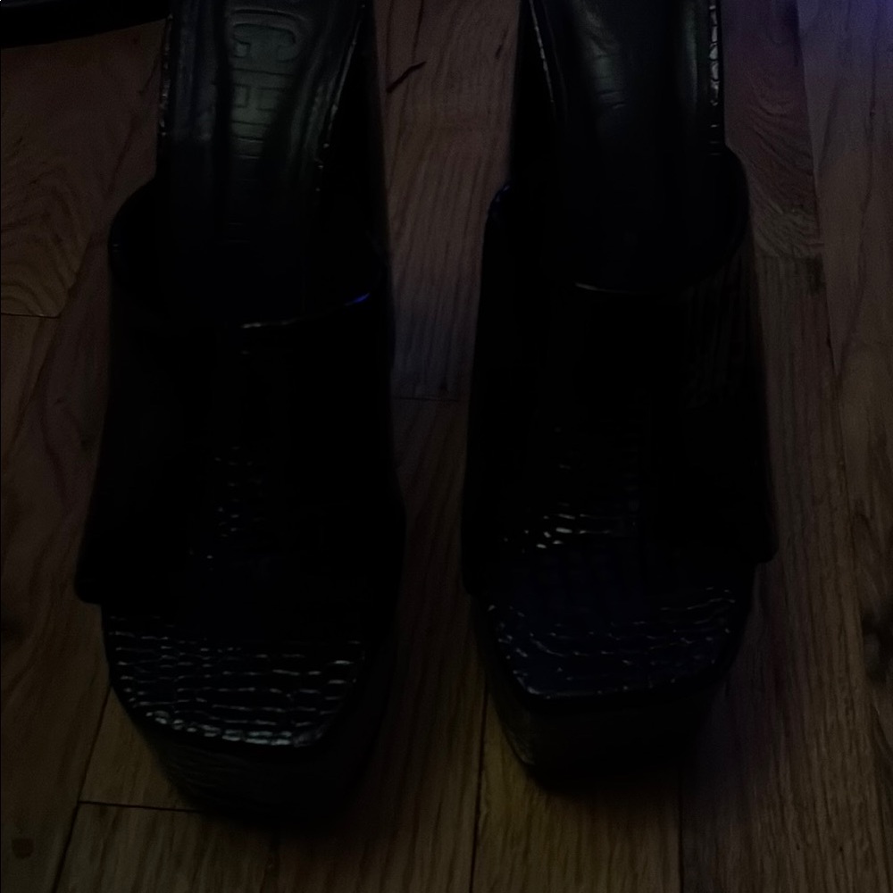 Chic Black Women's Platform Sandals